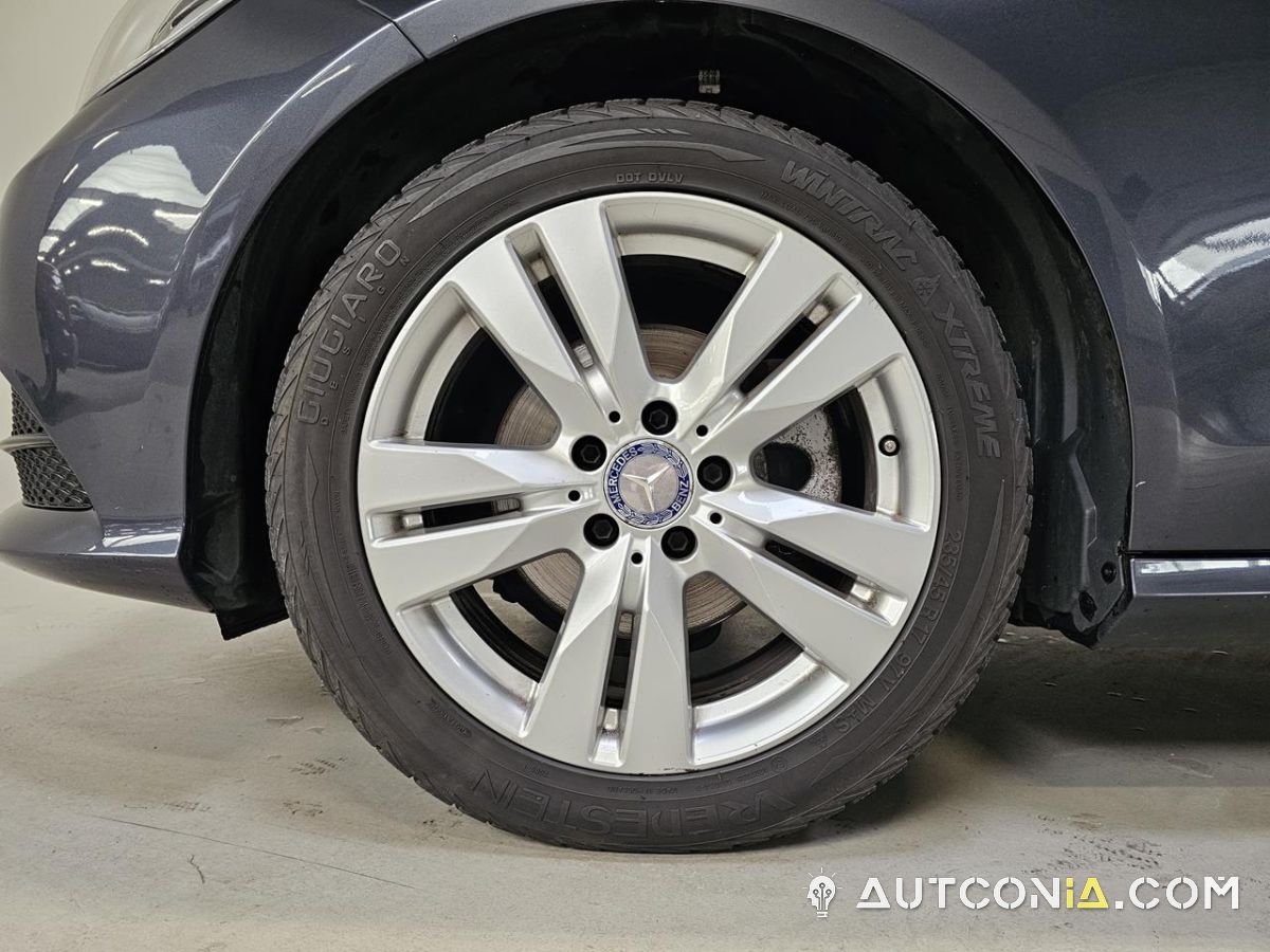 Mercedes-Benz E 200 — foto 9