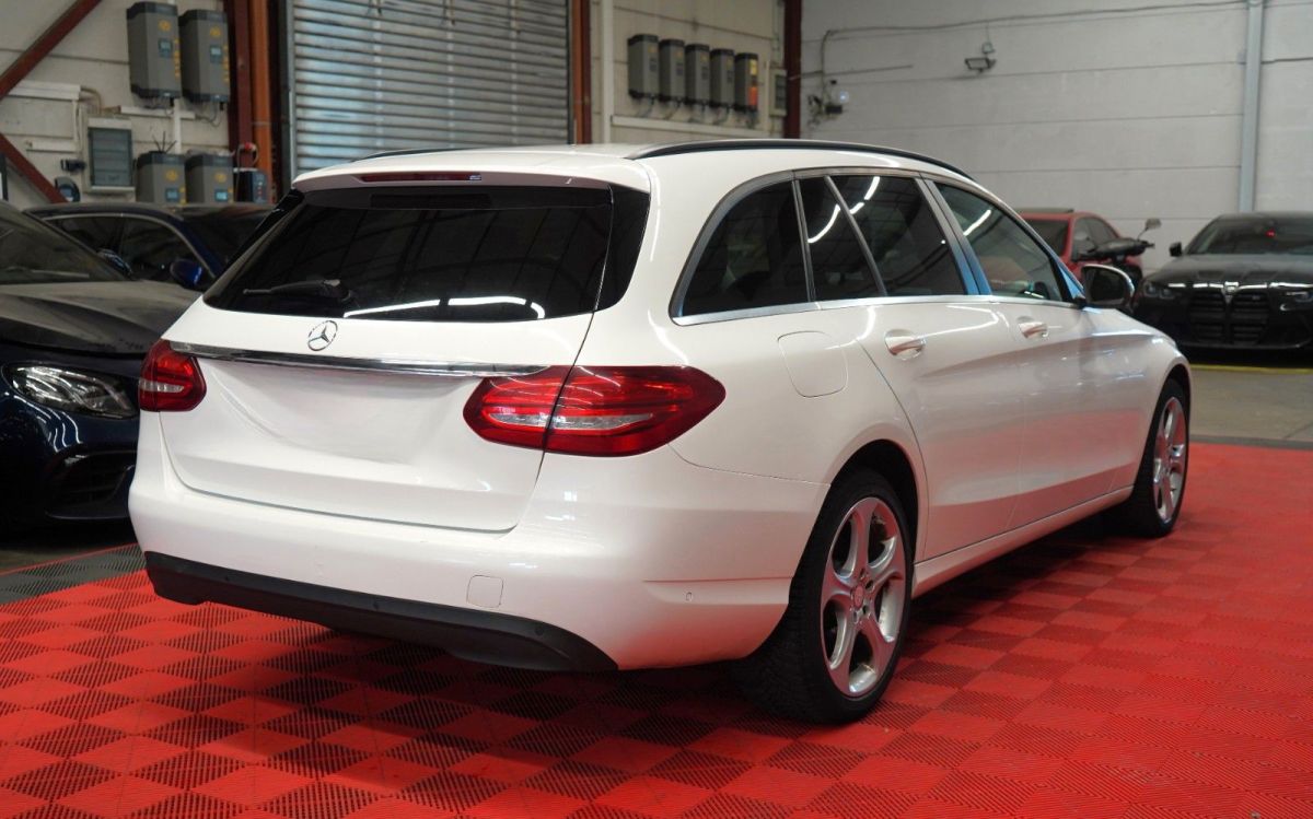 Mercedes-Benz C 220 — foto 7