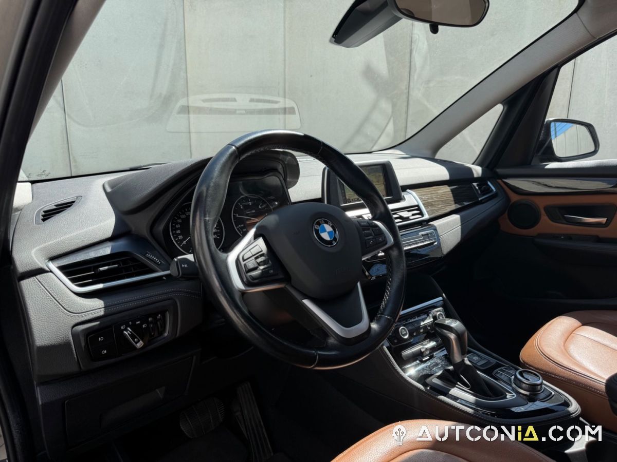 BMW 218 Gran Tourer — foto 12