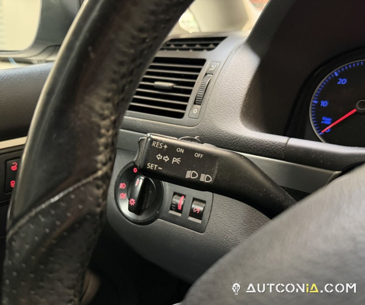 Volkswagen Touran — foto 19