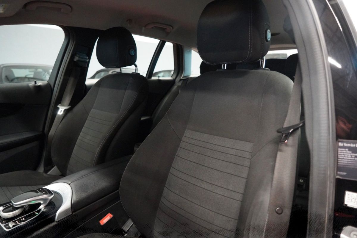 Mercedes-Benz C 220 — foto 16