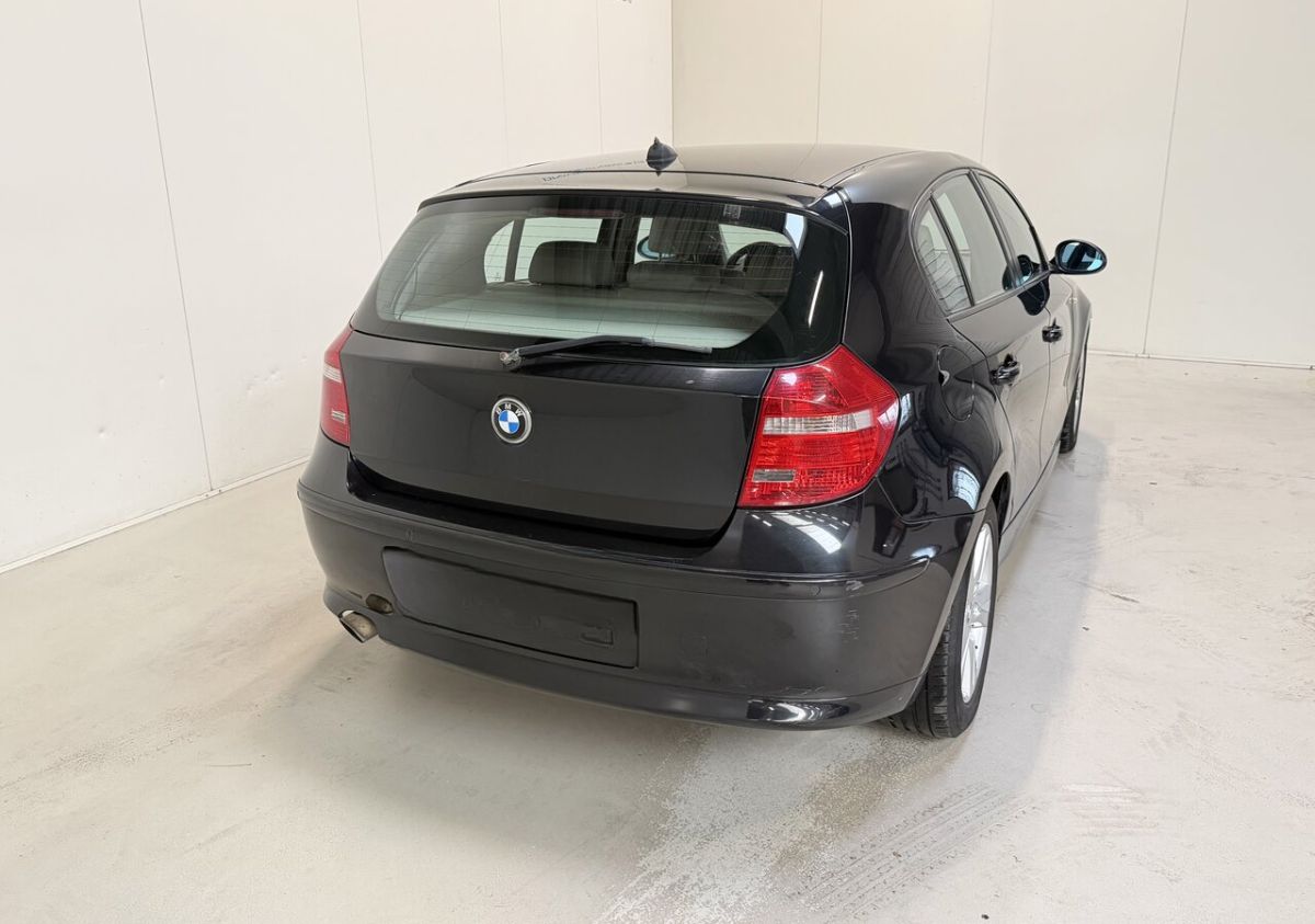BMW 118d — foto 12
