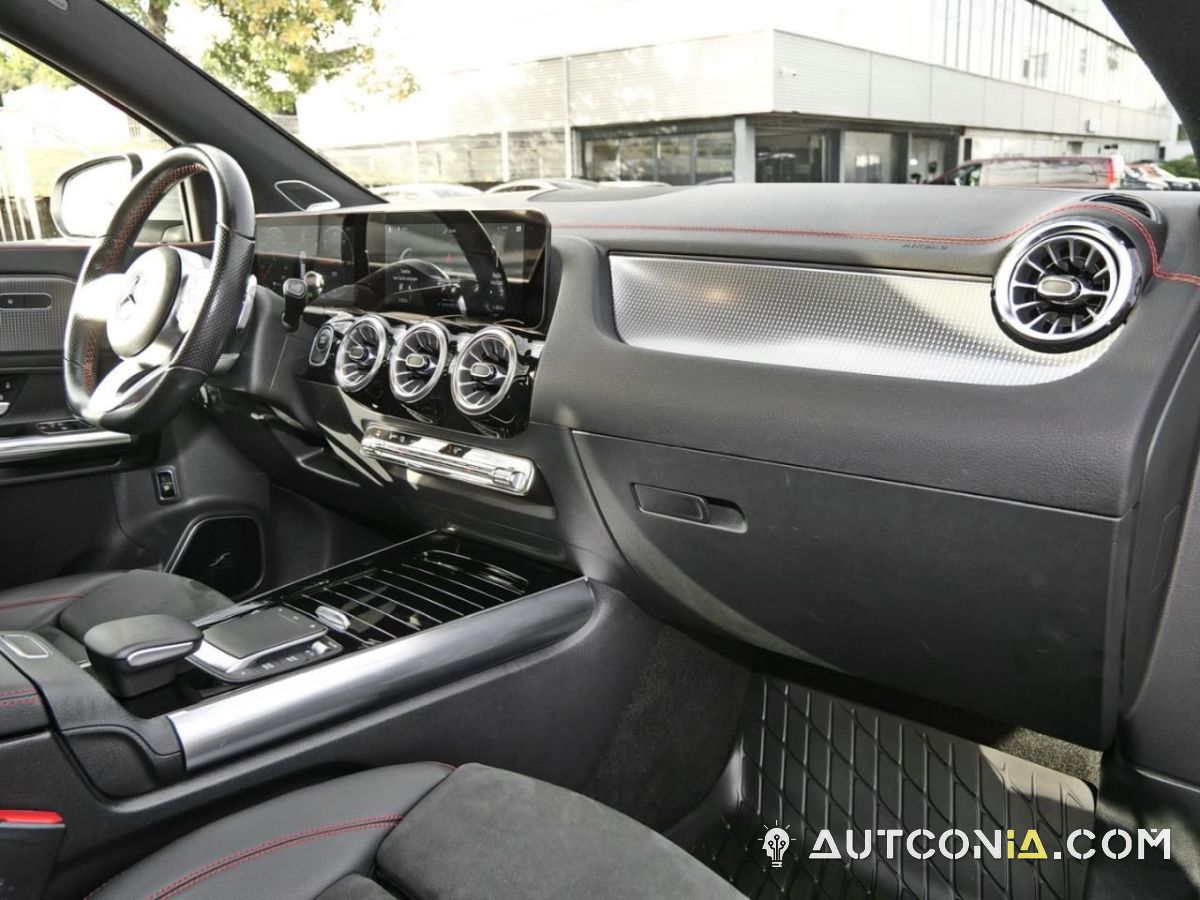 Mercedes-Benz EQA — foto 8