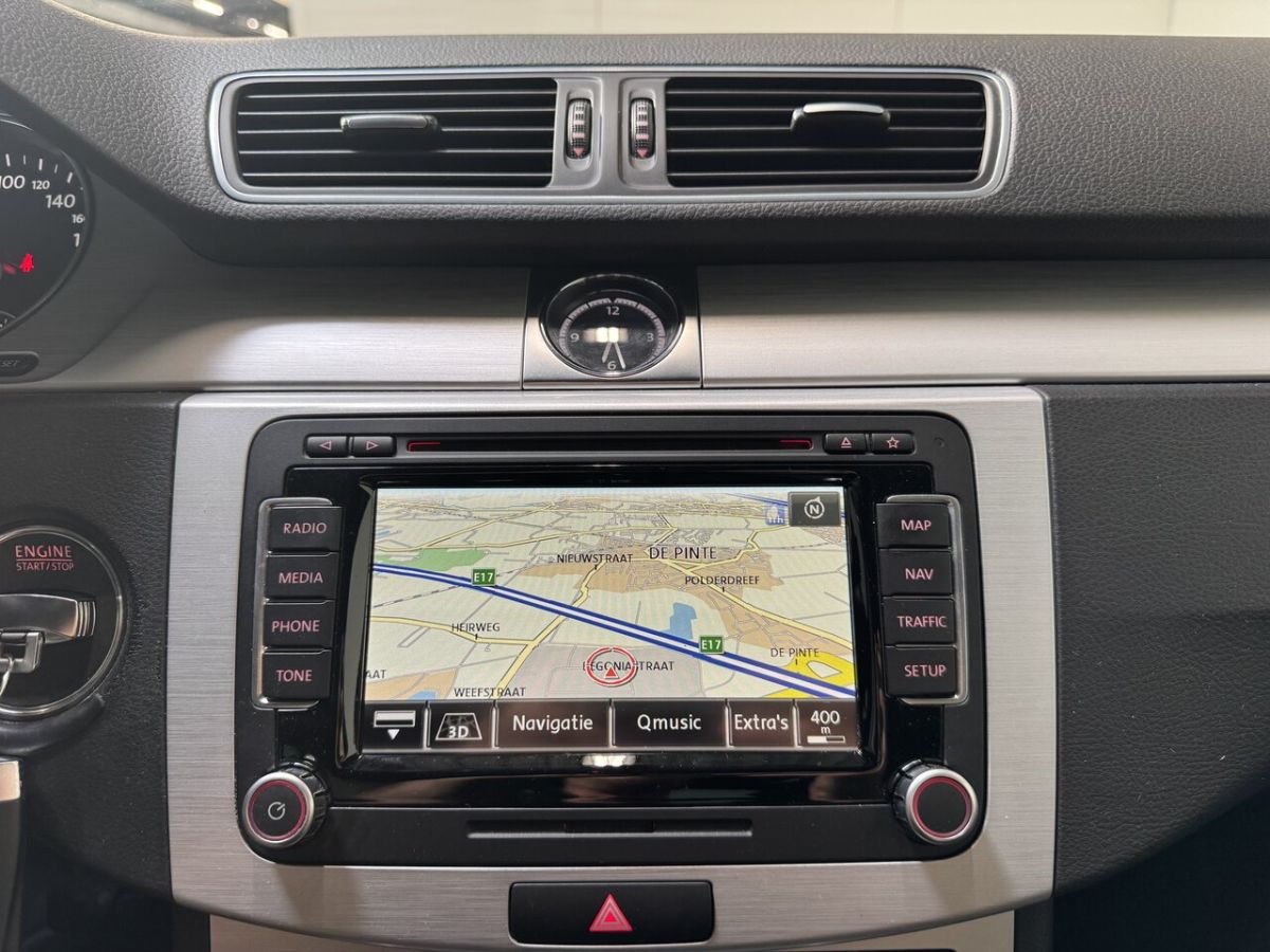 Volkswagen Passat-CC — foto 23