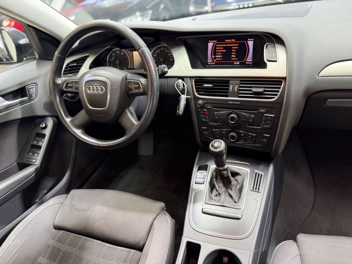 Audi A4 — foto 12