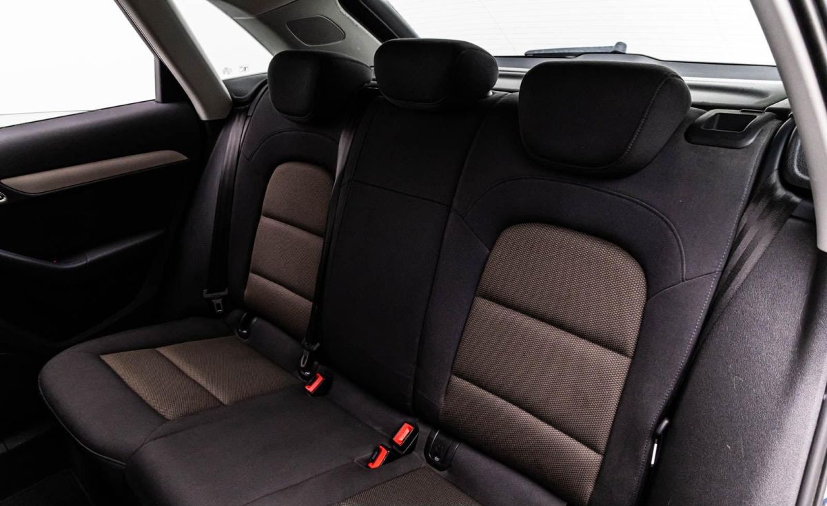 Audi Q3 — foto 13