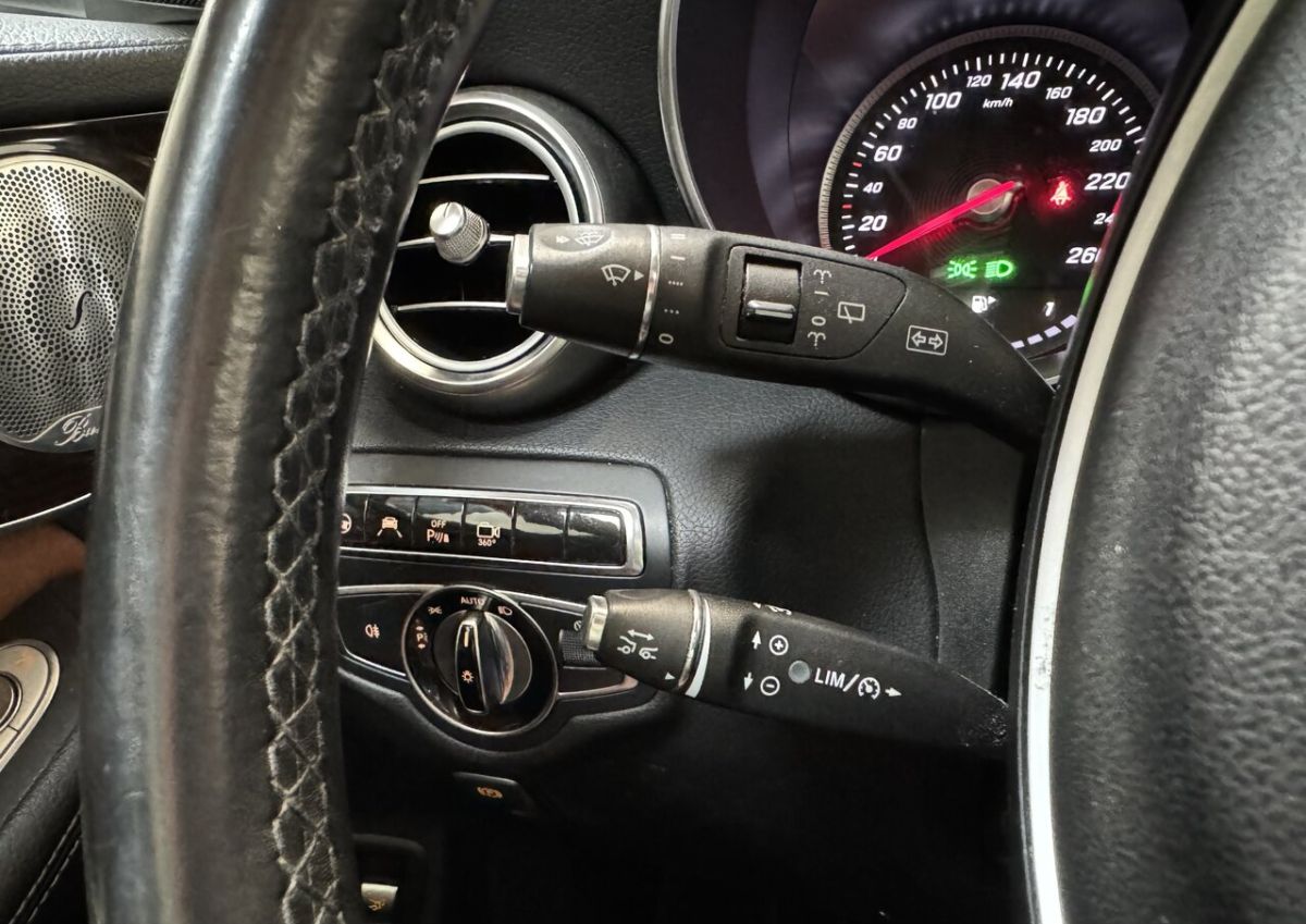 Mercedes-Benz GLC-350 — foto 19