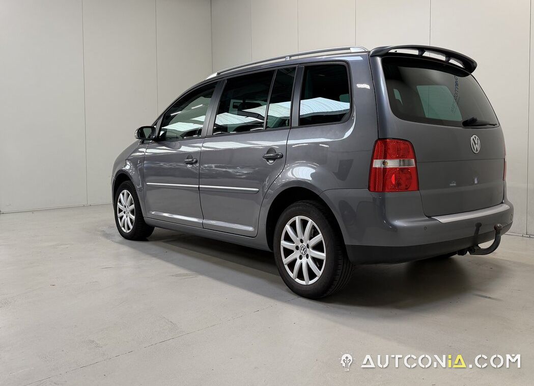 Volkswagen Touran — foto 3