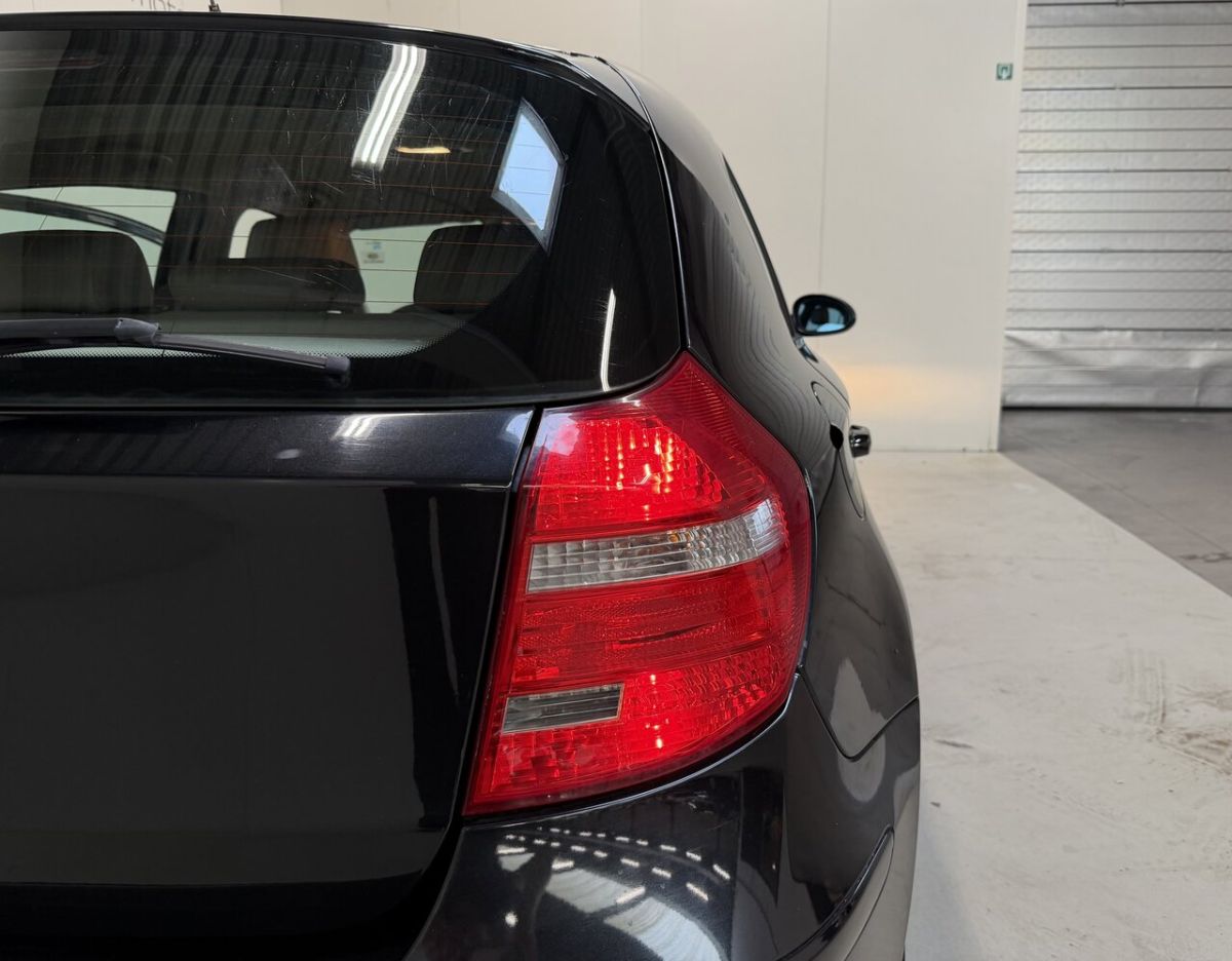 BMW 118d — foto 9