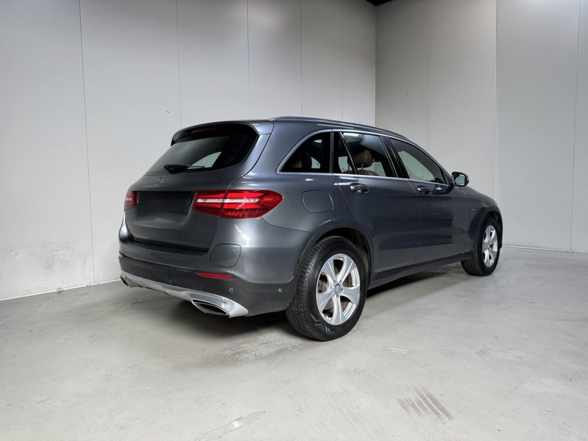 Mercedes-Benz GLC-350 — foto 11