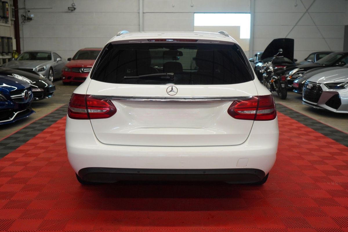 Mercedes-Benz C 220 — foto 8