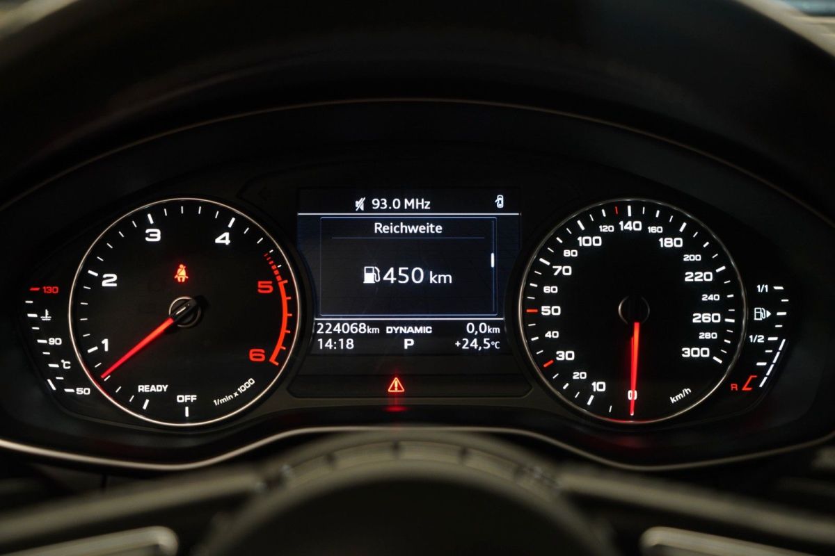 Audi A4 — foto 25