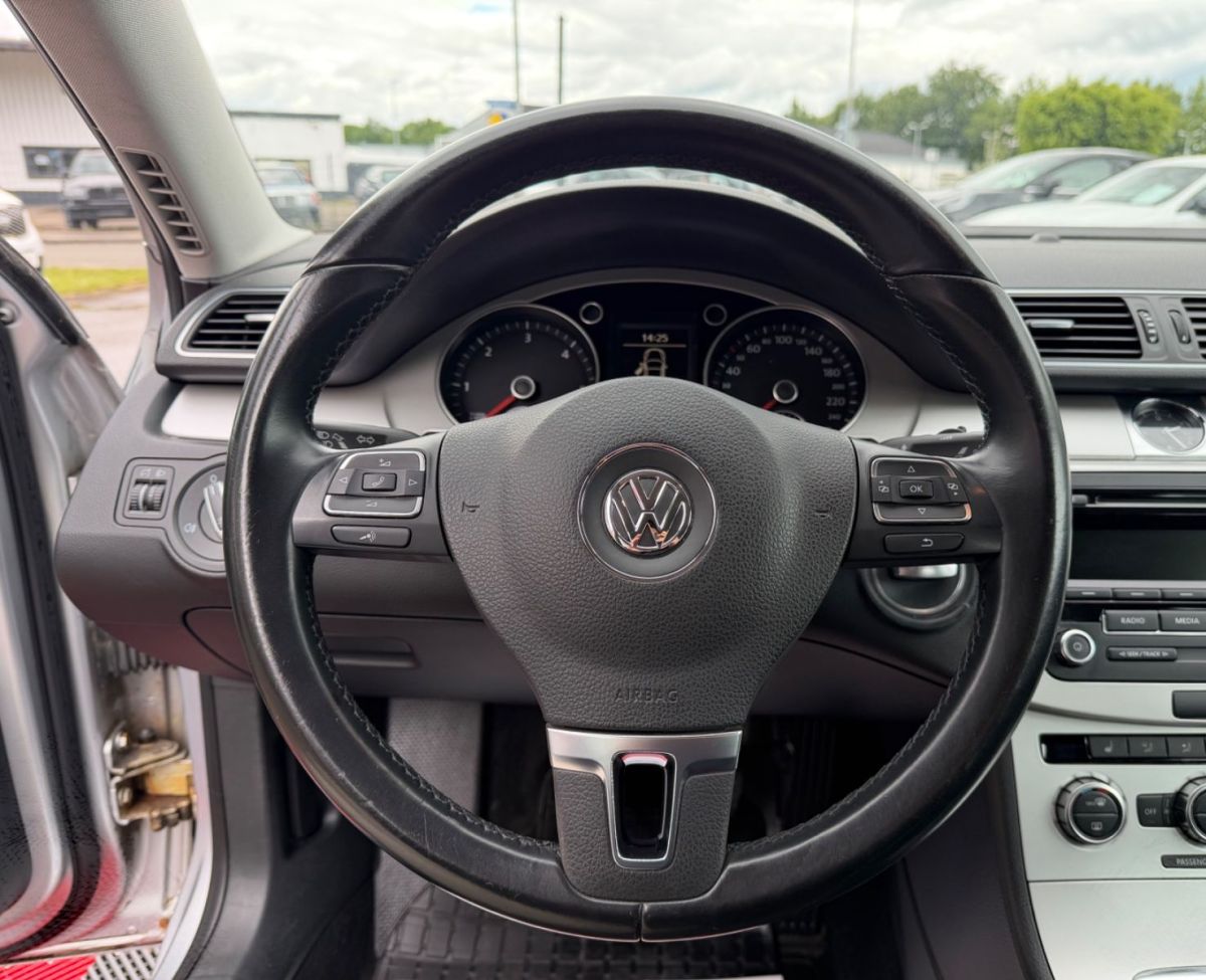 Volkswagen Passat — foto 15