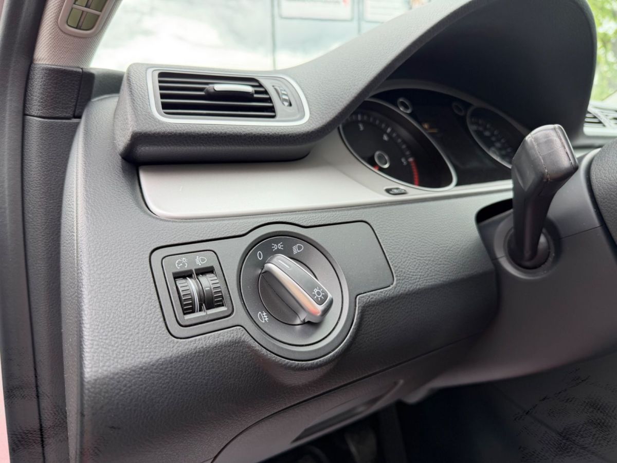 Volkswagen Passat — foto 20