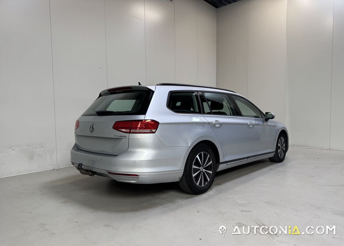 Volkswagen Passat — foto 6