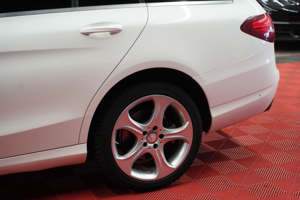 Mercedes-Benz C 220 — foto 11